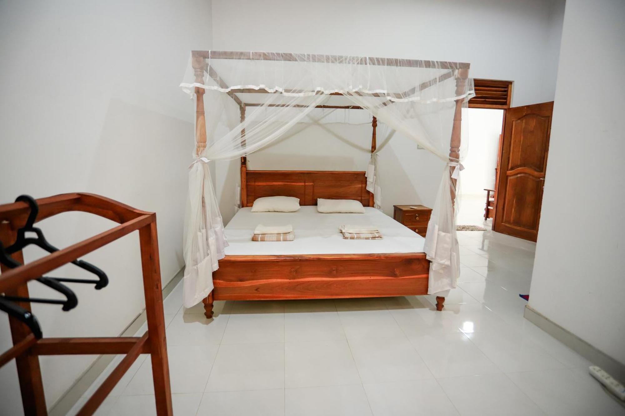 Serene Home Stay Udawalawe Luaran gambar