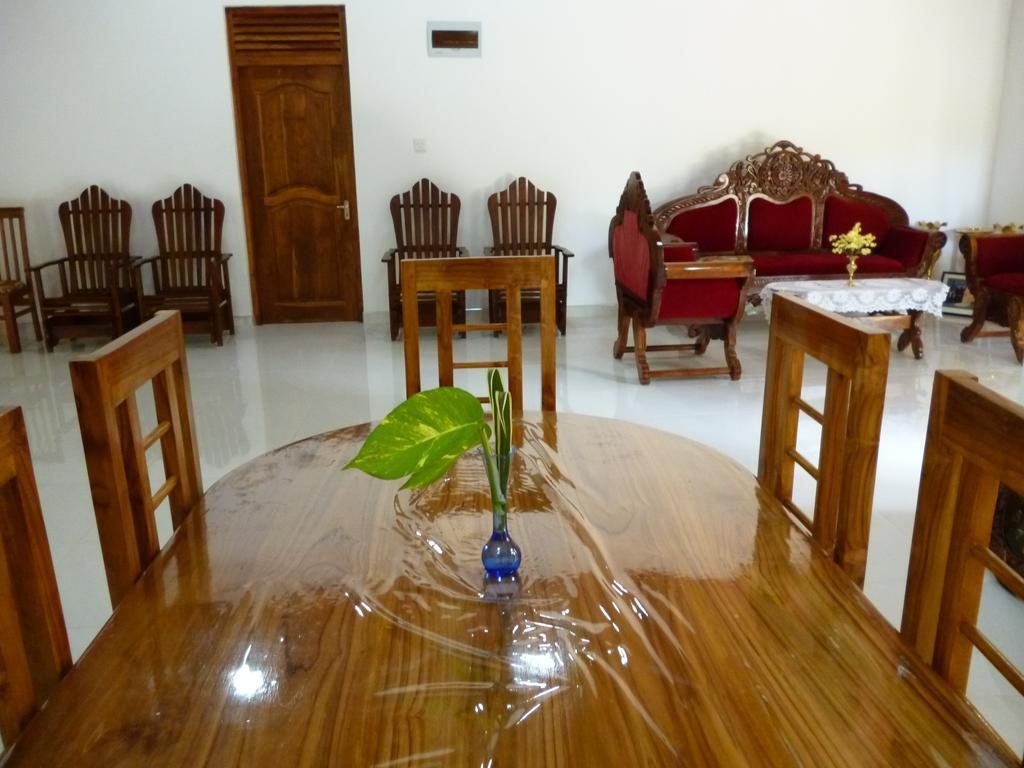 Serene Home Stay Udawalawe Luaran gambar