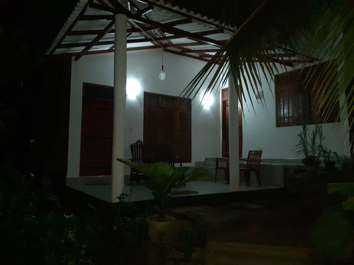 Serene Home Stay Udawalawe Luaran gambar